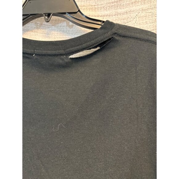 Set of 2 Suburban Riot Distressed T-shirts - Picture 3 of 4